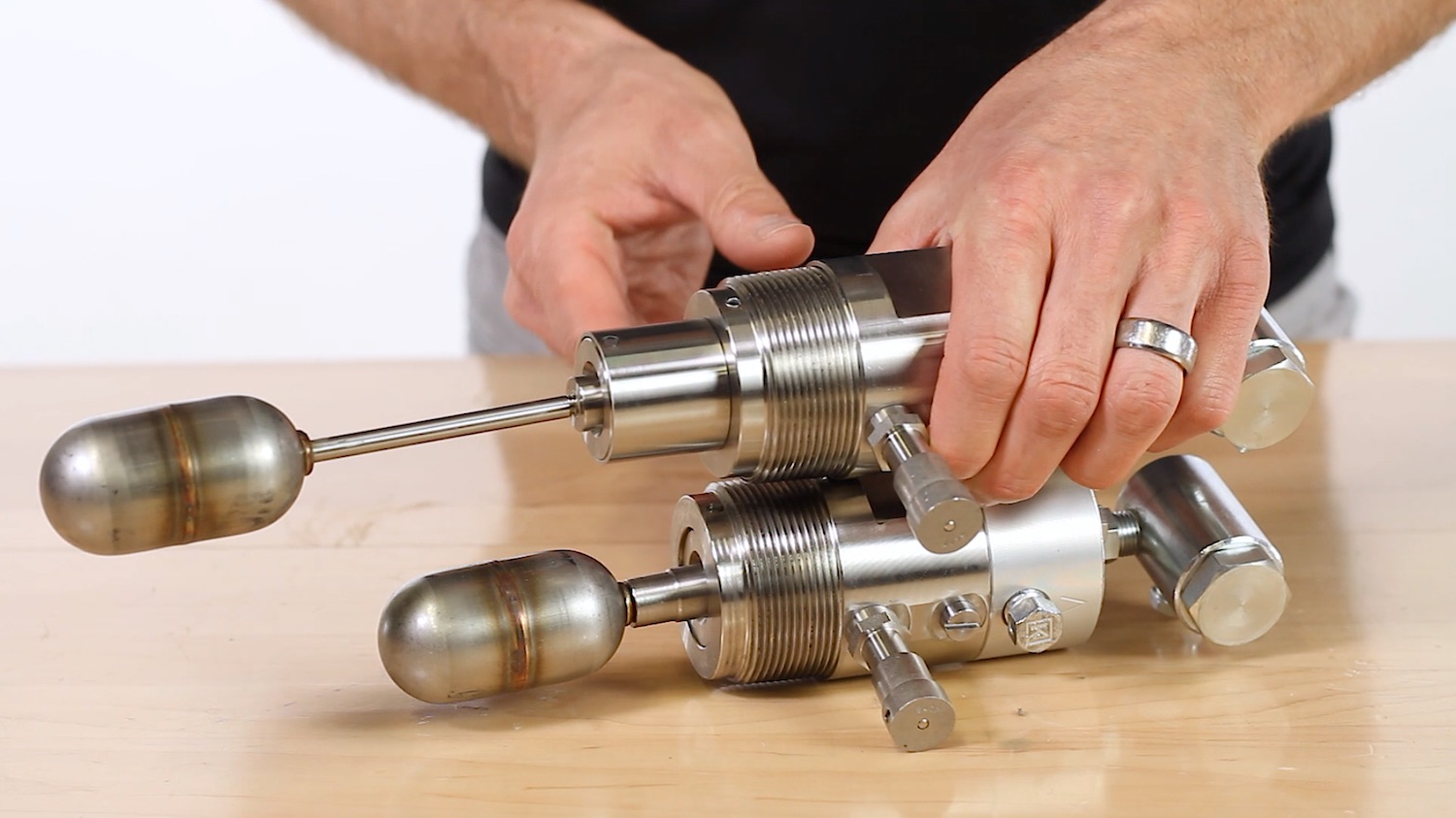 How a Pneumatic Liquid Level Switch Operates Kimray