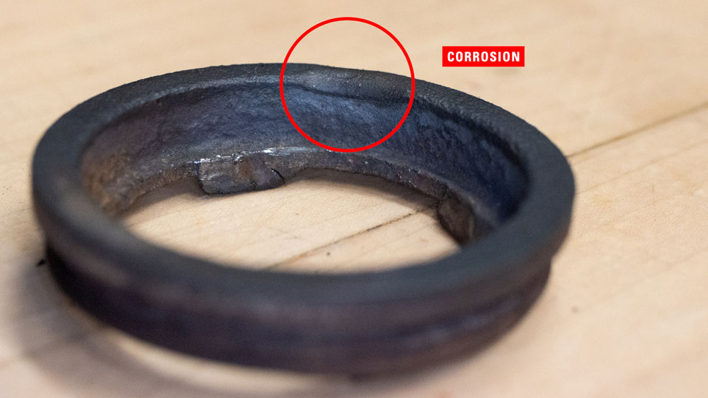 2.4 Corrosion on Seat